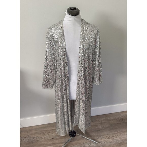 Torrid Silver Sequin Open Front Kimono - Picture 5 of 12